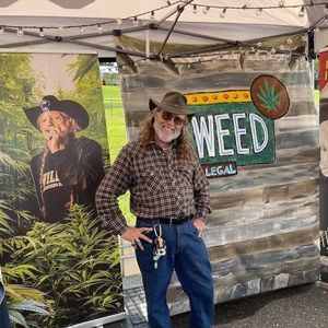 Meet your Posher, Gary